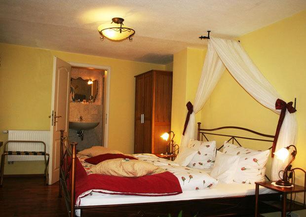 Maerchenhotel Bernkastel-Kues Oda fotoğraf